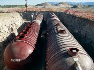 Xerxes Tanks being installed at Grand Canyon Skywalk